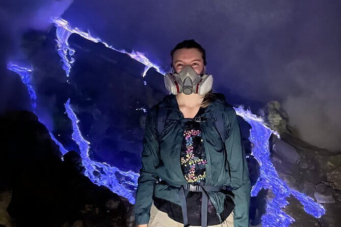 2D1N Ijen Blue Fire and Mount Bromo Sunrise Tour from Bali - Day 1: Bali-to-Java transfer, then straight into the Ijen crater mood