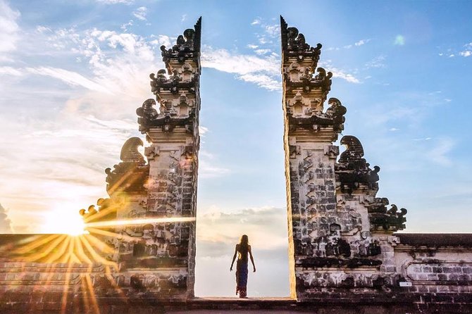 Amazing Private Tour: Lempuyang temple, Tirta gangga, Tukad cepung waterfall - Penataran Agung Lempuyang Temple: the Gates of Heaven, minus the fantasy