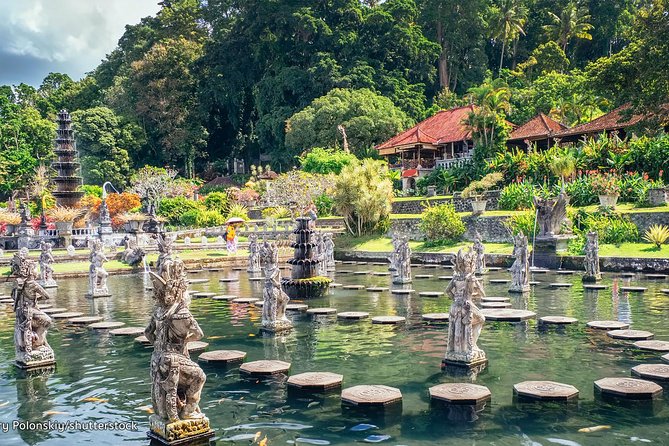 Amazing Private Tour: Lempuyang temple, Tirta gangga, Tukad cepung waterfall - Private driver logistics: how the day runs in real life