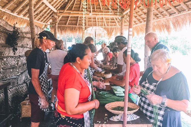 Authentic Balinese Cooking Classes - Pickup and transfers: the included ride is the real value add