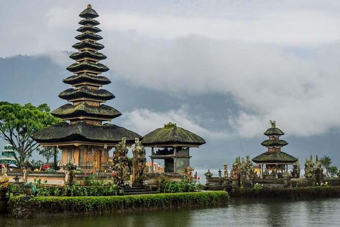 Bali Cheap Tour Packages 3 Days - Day 3 around Bedugul and the west coast temples