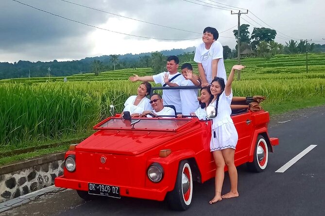 Bali Classic Volkswagen Safari - Jatiluwih and Tanah Lot Tour - Stop 1: Ulun Danu Beratan Temple on the crater-lake edge