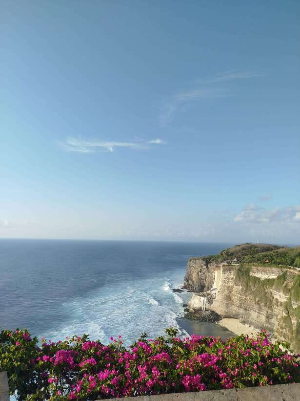 Bali: Customizable Beach Day Tour with Hotel Pickup - Padang Padang Beach: sand time and an easy first win