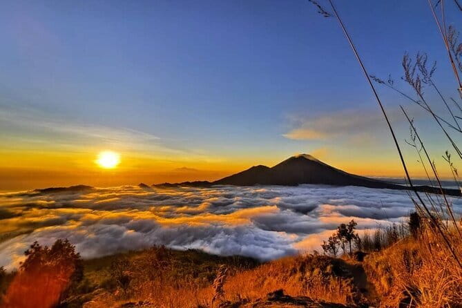 Bali day trip : Batur Sunrise Hike and Hot Spring All inclusive - The Descent and a Natural Hot Spring Reset Over Lake Batur