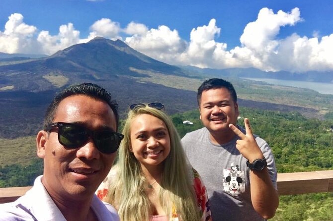 Bali Full Day Tour - Bali Temple Tour - Mount Kawi: 11th-century tombs and that steep descent