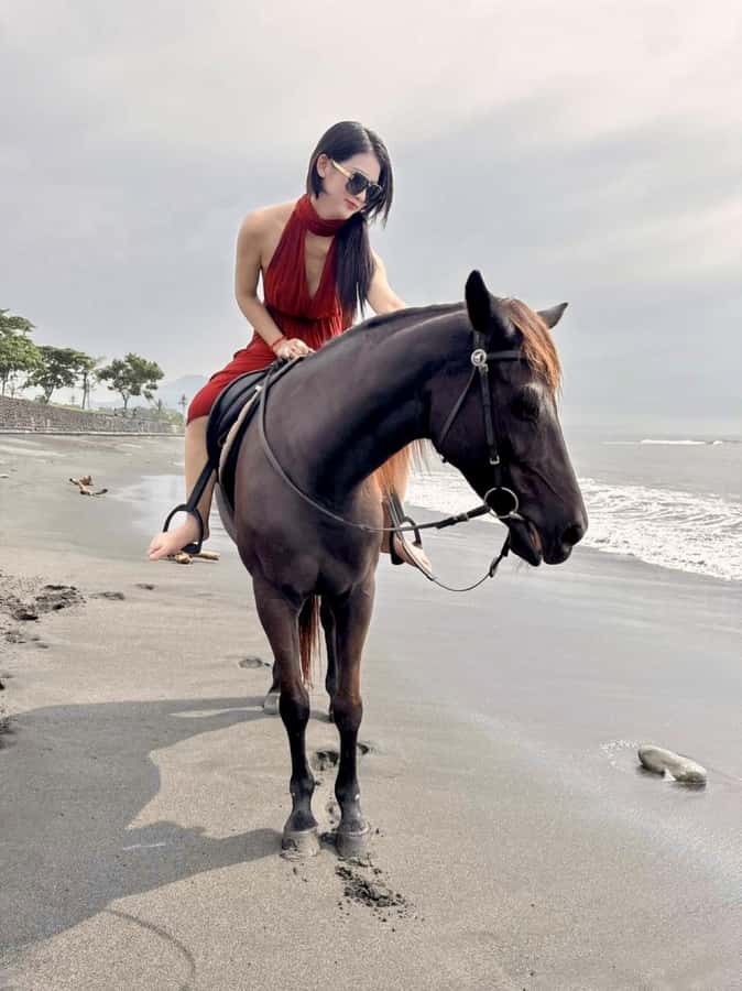 Bali: Horseback Tour Through Saba Beach and Local Temples. - Safety, Weight Limits, and Who Should Skip This Ride