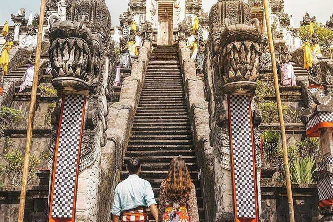 Bali Instagram Tour from Your Hotel (Private & Full-day) - The guides: patience, pacing, and helping you get the shot
