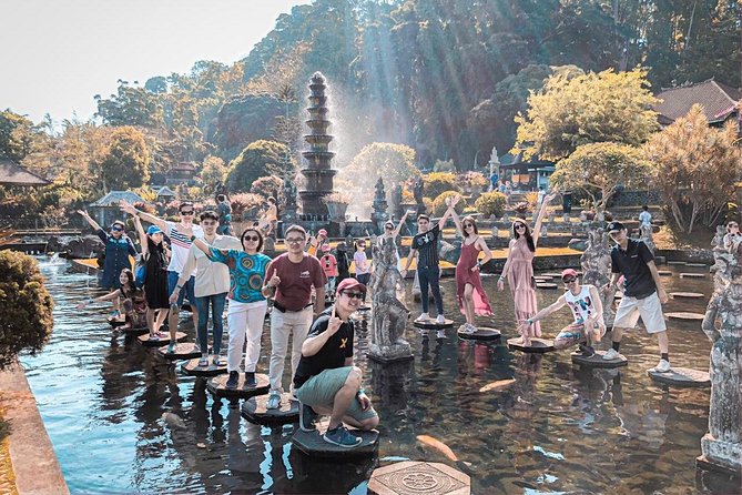 Bali Instagram Tour - Lempuyang Bali Gate of Heaven - How the day works: a private car, a long drive, and good timing