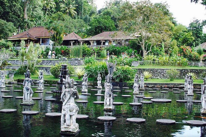 Bali Instagram Tour: The Most Popular Spots ( Private All-Inclusive ) - Stop 1: Lempuyang Temple Gates of Heaven and the Mt. Agung Backdrop