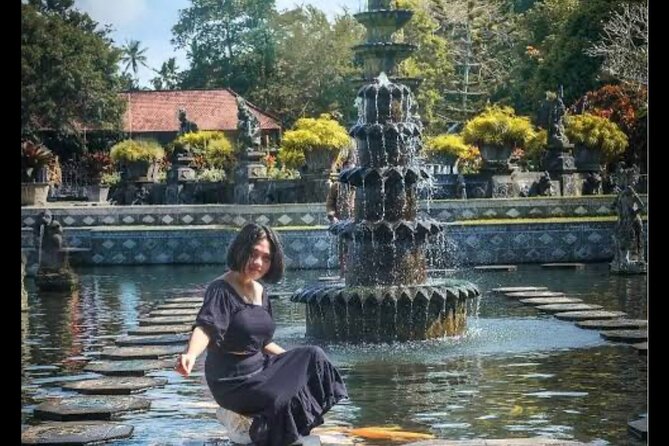 Bali : Instagrams Tour Lempuyang Temple, Tirta Gangga- Tukad Cepung , Tibumana Waterfall - The guide factor: art historian help vs. driver mode