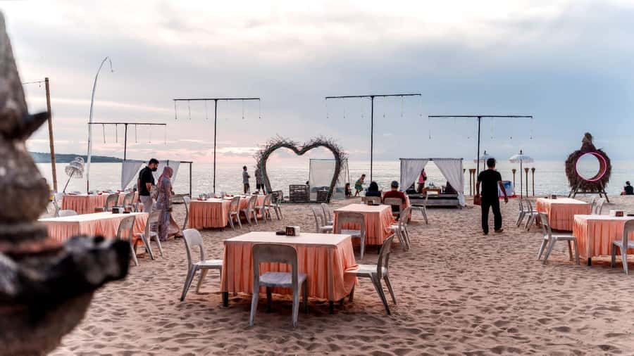 Bali: Jimbaran Bay Romantic Spa and Seafood Sunset Dinner - Key highlights you will actually care about