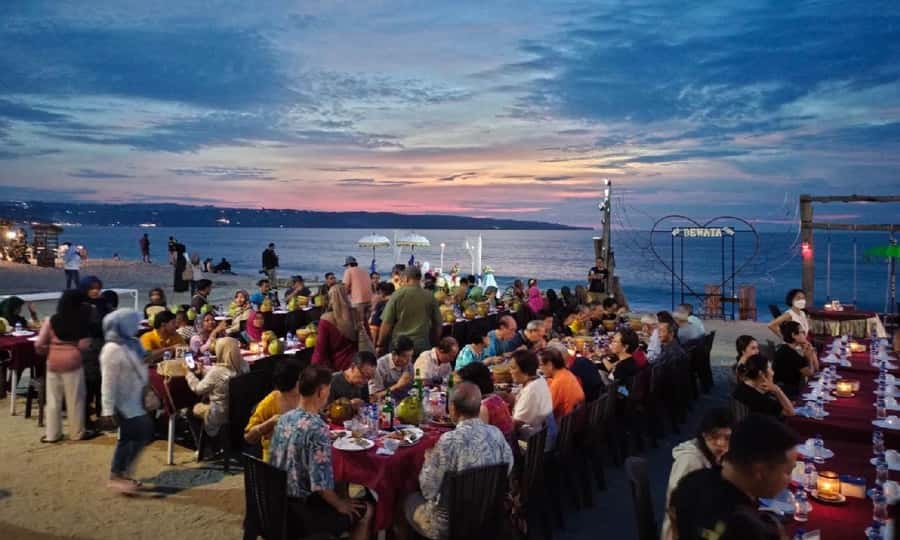 Bali: Jimbaran New Dewata Cafe Seafood Meal with Drinks - Key Things You’ll Notice Up Front