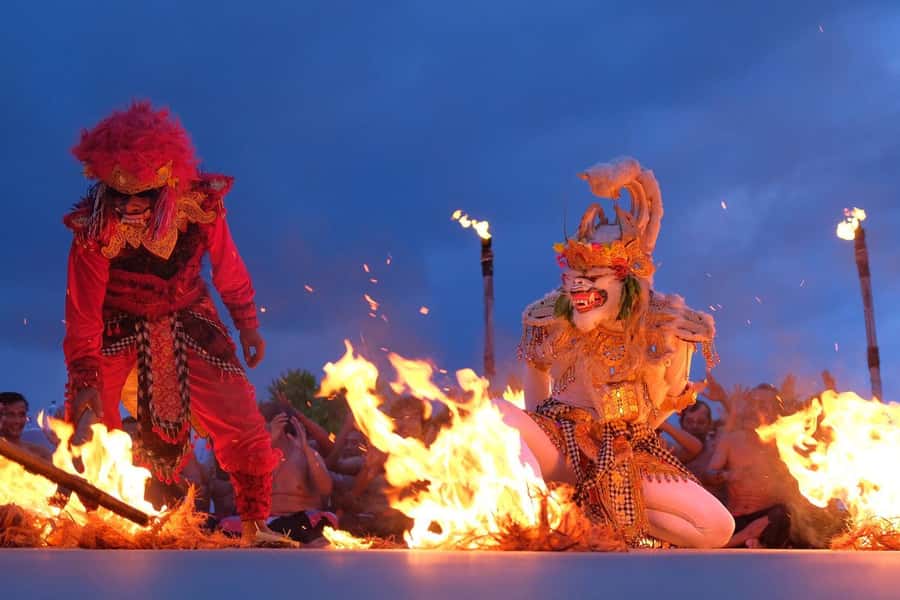 Bali: Kecak Fire Dance Entry Ticket and Uluwatu Temple - Getting Your Bearings: From Ticket Exchange to Temple Grounds