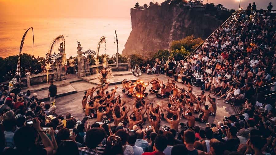 Bali: Kecak Fire Dance Show & Uluwatu Temple Entry Ticket - Getting there from Sanur, Kuta, Seminyak, and more (without wasting the show)