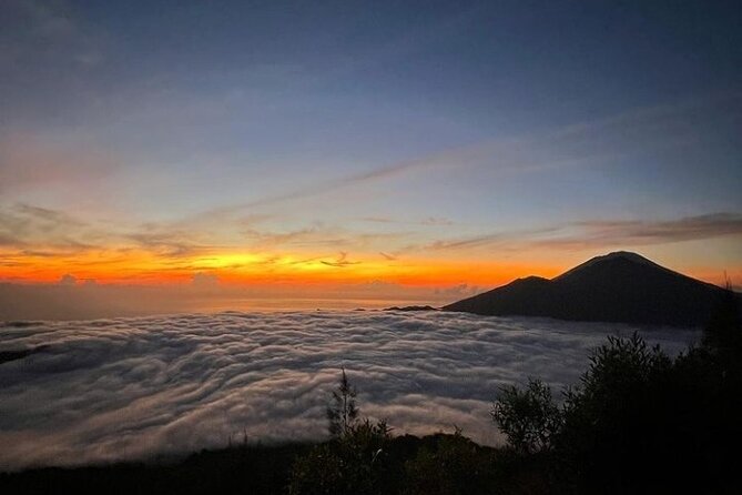 Bali Mount Batur Sunrise Hike and Natural Hot Spring - Breakfast on the mountain, then the descent to Toya Bungkah