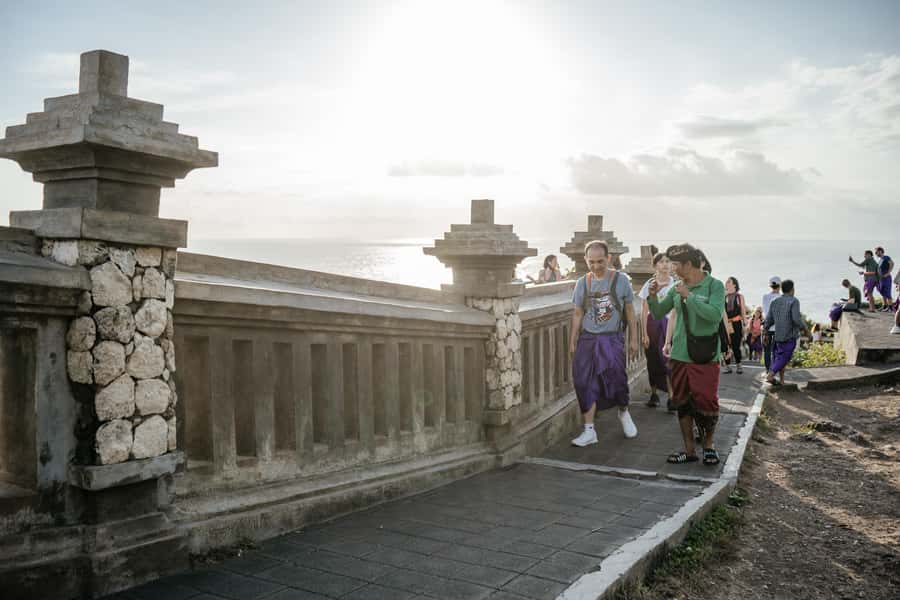 Bali: Skip-the-line Uluwatu Temple and Kecak Fire Dance Tour - Pickup, drop-off, and the reality of that drive