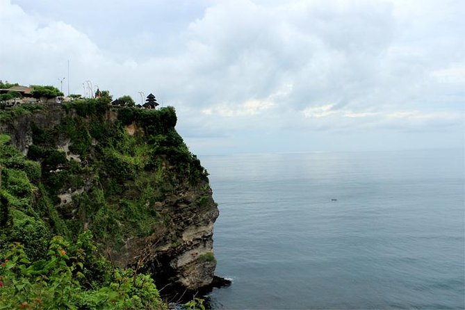 Bali Sunset: Uluwatu Temple, Kecak Dance and Jimbaran - Why a private driver makes Uluwatu sunset doable