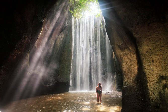 Bali Tour : Tegenungan - Tukad Cepung - Kanto Lampo - Tibumana Waterfall - Kanto Lampo Waterfall: Lowland-Character Water and Strong Photo Angles