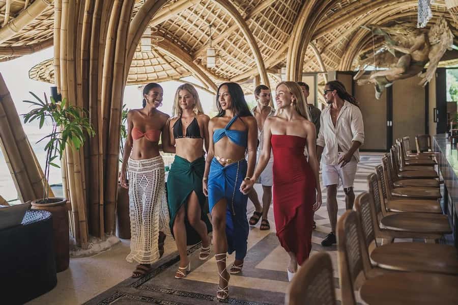 Bali: Tropical Temptation Beach Club Pass & Lounge Add-ons - Music, pace, and why adults-only changes everything