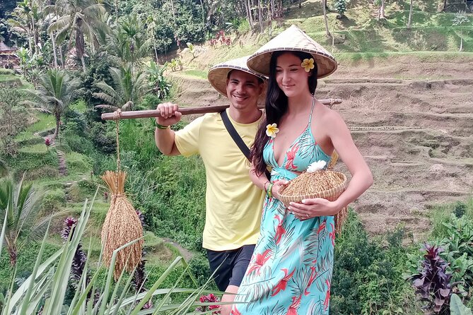 Bali Ubud Driver - Stop 4: Tegalalang Rice Terraces for classic Ubud views (ticket extra)
