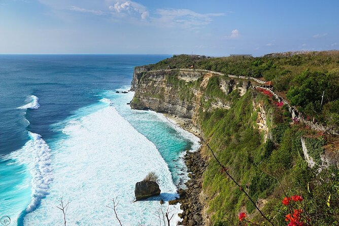 Bali: Uluwatu Kecak Dance Show, Bali Temple, and Lobster Dinner - Hotel pickup and south Bali transfers: good when your hotel is in the right zone
