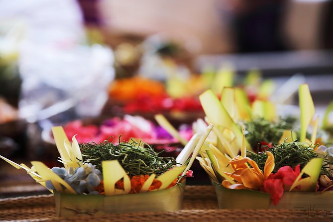 Balinese Village Experience - The 8:30am start: pickup, guide meeting, and morning tea with the family