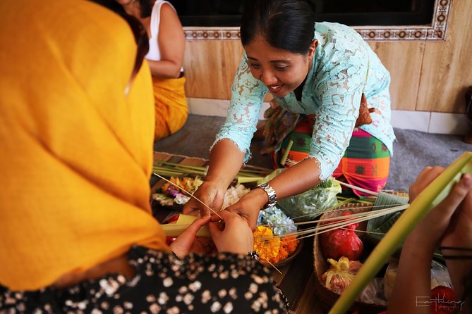 Balinese Village Experience - Lunch at a scenic warung: typical Balinese food that resets the day