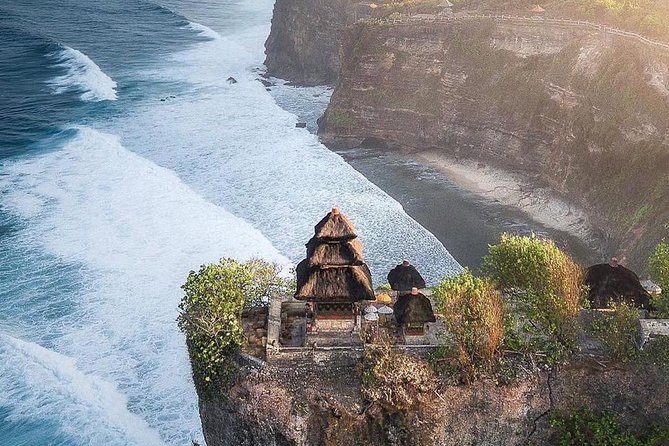 Best Bali Beaches - Uluwatu Temple - FREE Wi-Fi - Nusa Dua: Pantai Mengiat, Water Blow, and GWK in one clean arc