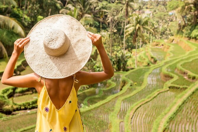 Best Day Tour - #3 World Cleanest Traditional Village - The Human Part: Drivers and Guides Who Make the Day Feel Effortless