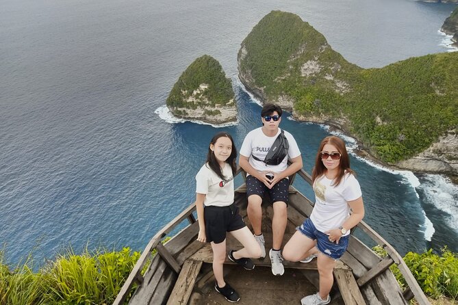 Best Iconic West and East Nusa Penida Island Tour - All Inclusive - Kelingking Beach: The Most Famous Cliff View (14:00–15:00)