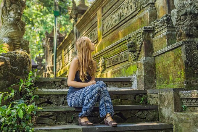 Best of Ubud Sightseeing Private All Inclusive Tour - Batuan Temple: calmer atmosphere and classic carvings