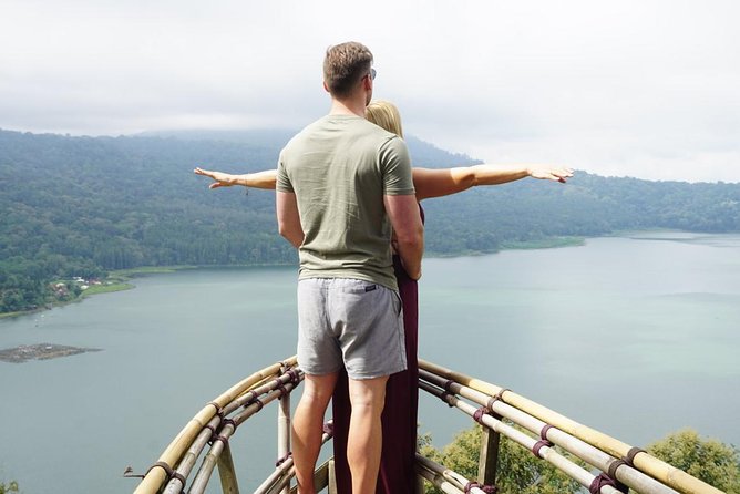 Complete your Bali Holiday with Bali Instagram Tour including Lunch - Handara Golf Course Gate: The Photo-First Start