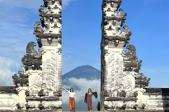 East Bali's Icons Tour Lahangan sweet Sunrise And Gate of Heaven - Timing and transport: the day really starts before most people do