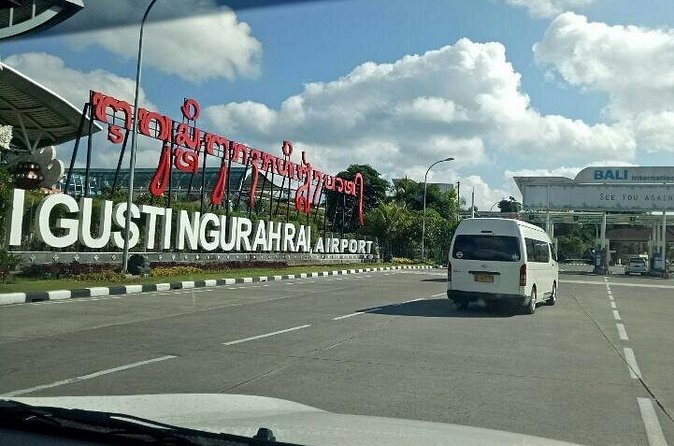 Exclusive Bali Airport Arrival to Hotel Transfer - Luggage rules and the one thing to plan for