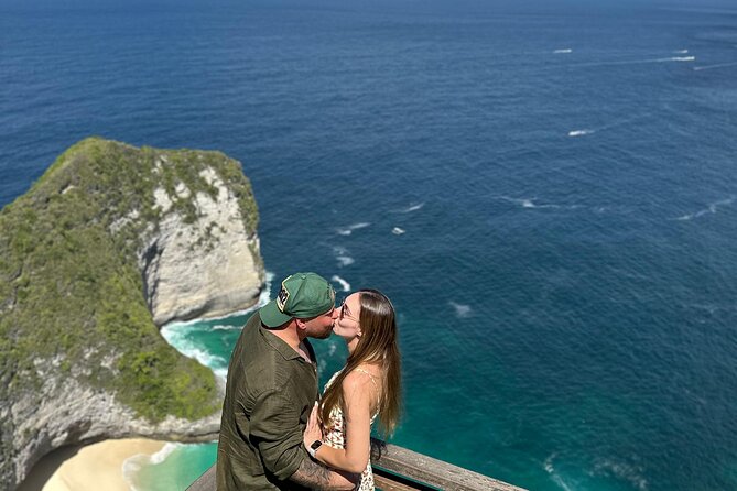 Experience West Nusa Penida Private Tour - Kelingking Beach cliffs: the headline view and the optional downhike
