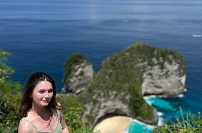 Experience West Nusa Penida Private Tour - Crystal Bay: calmer water, snorkeling chances, and sunset vibes