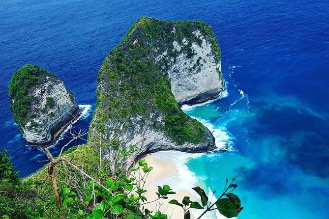 From Bali: Nusa Penida Snorkeling and Island Tour - Crystal Bay and Wall Bay Point: Clear Water and Fish Action