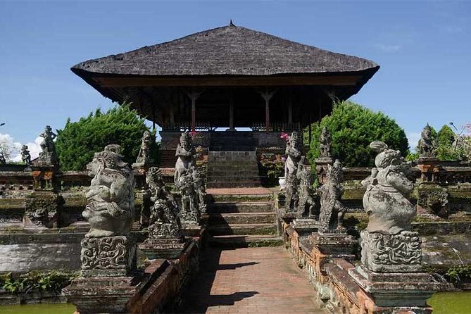 Half-Day Taman Ayun UNESCO and Tanah Lot Temple with private Car - Tanah Lot: the offshore shrine with nonstop wave drama