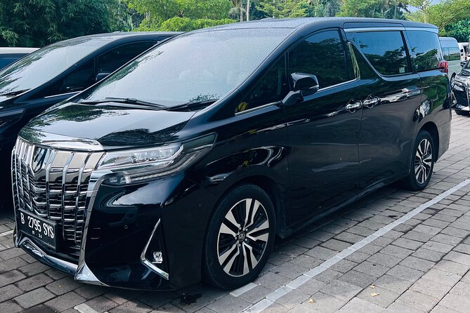 Hire a Luxury Private Car in Bali with an English Speaking Driver - Luxury Alphard, hotel pickup, and the kind of comfort you notice fast