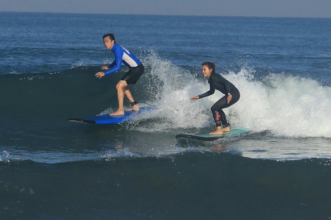HOT PROMO. Beginner Surf Lessons in Bali - Gear, lockers, and showers: what’s included vs what to pack