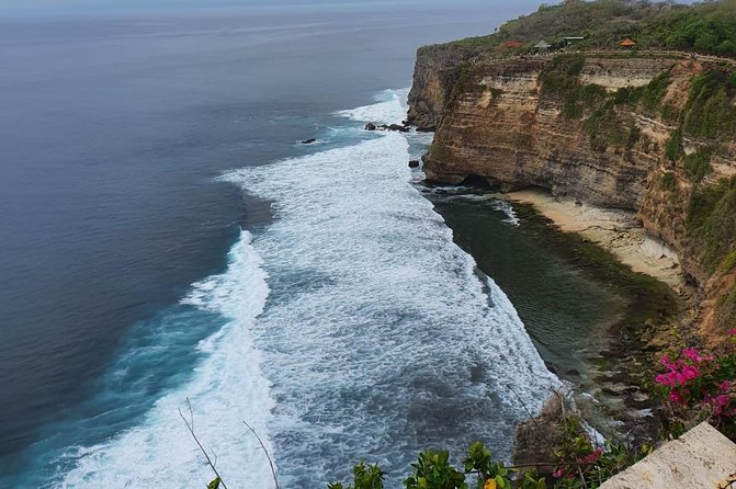 Incredible Uluwatu Temple Sunset & Kecak Fire Dance - Private guide benefits: how you’ll actually feel the difference