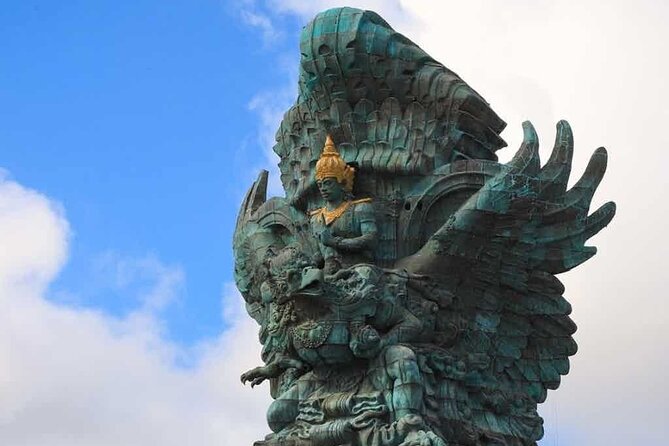 Indonesia: Garuda Wisnu Kencana - 60 hectares to cover: walking, Segway, and the buggy reality