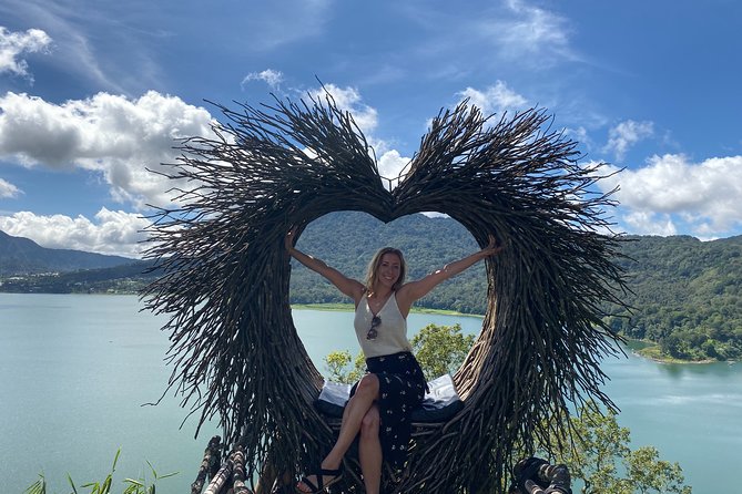 Instagram in north Bali : The Most Beautiful Spot for Photo - Stop 3: Wanagiri Hidden Hills for swing and floating-bird-nest style shots