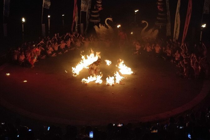Kecak And Fire Dance At Melasti Beach With Jimbaran Dinner - Getting There Smoothly: Private Transport and a Clear Meeting Point