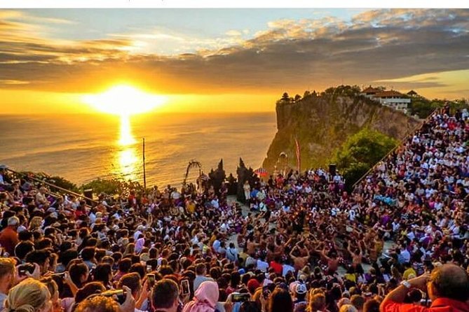 Kecak fire dance and uluwatu temple tour - free wifi - A 6-hour hit list: coffee, Uluwatu, Kecak, and Jimbaran