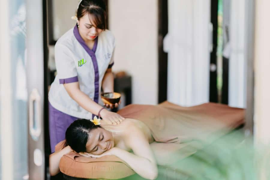 Kuta: 90 Minutes Bali Massage Treatment - The spa lobby start: welcome drink, then foot wash