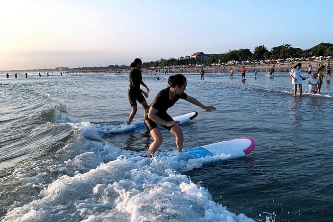 Kuta Beach Bali, 1 on 1 Surfing Lesson Orange Surf Bali - Shore coaching and safety first, not later