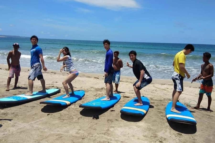 Kuta Surf Lessons : 2-Hour Surf Lesson - Quick hits before you paddle out