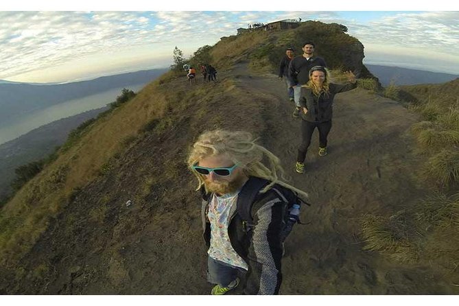 Mount Batur Sunrise Trekking with Hotel Transfers - Breakfast at the top and coffee or water: small comfort, big energy