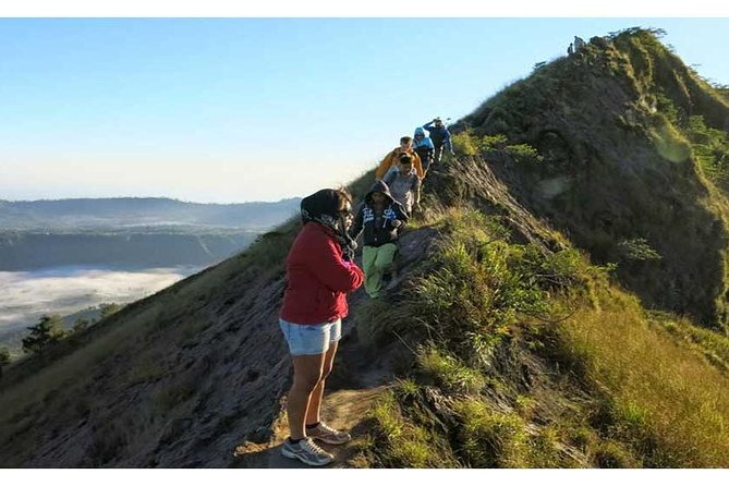 Mount Batur Sunrise Trekking with Hotel Transfers - Basecamp before 3 a.m.: beverages, directions, and the first reality check